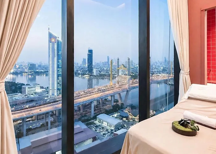Luxury Riverside With Riverside Pool * 방콕